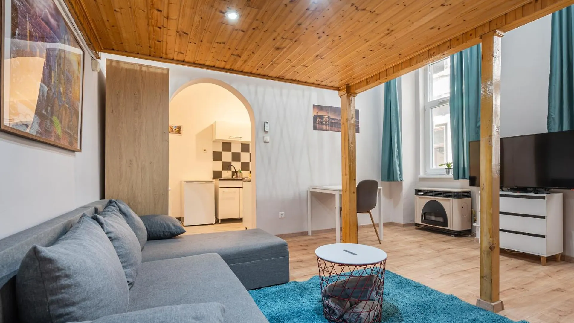 Affordable Heroes' Square Residence Budapest 0*,