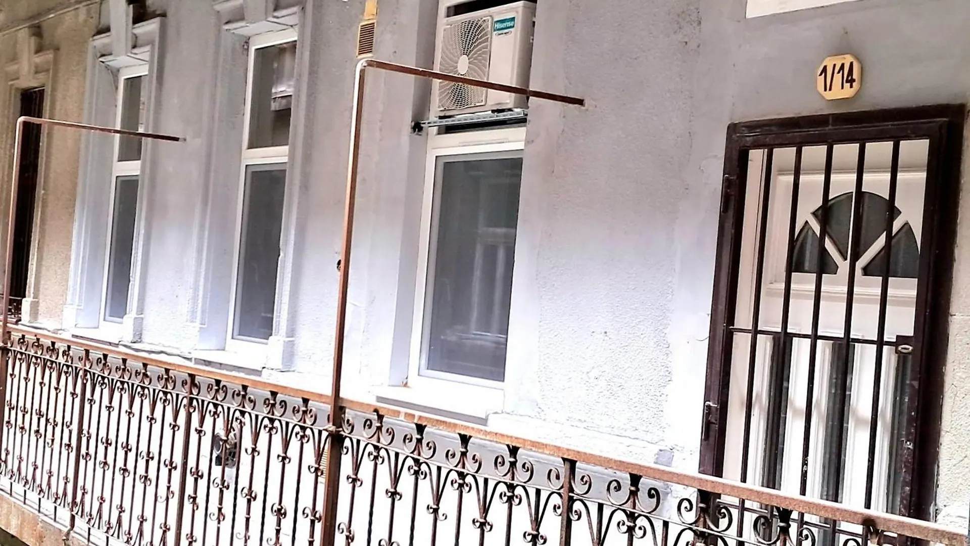 Affordable Heroes' Square Residence Budapest Appartement