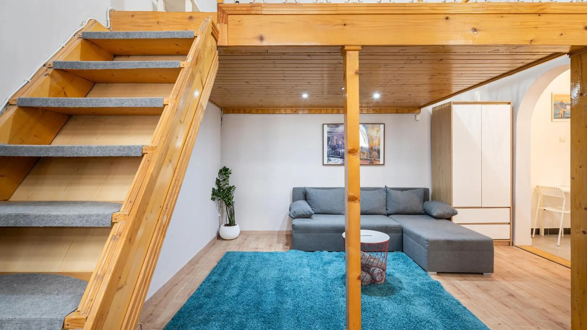 Affordable Heroes' Square Residence Budapest